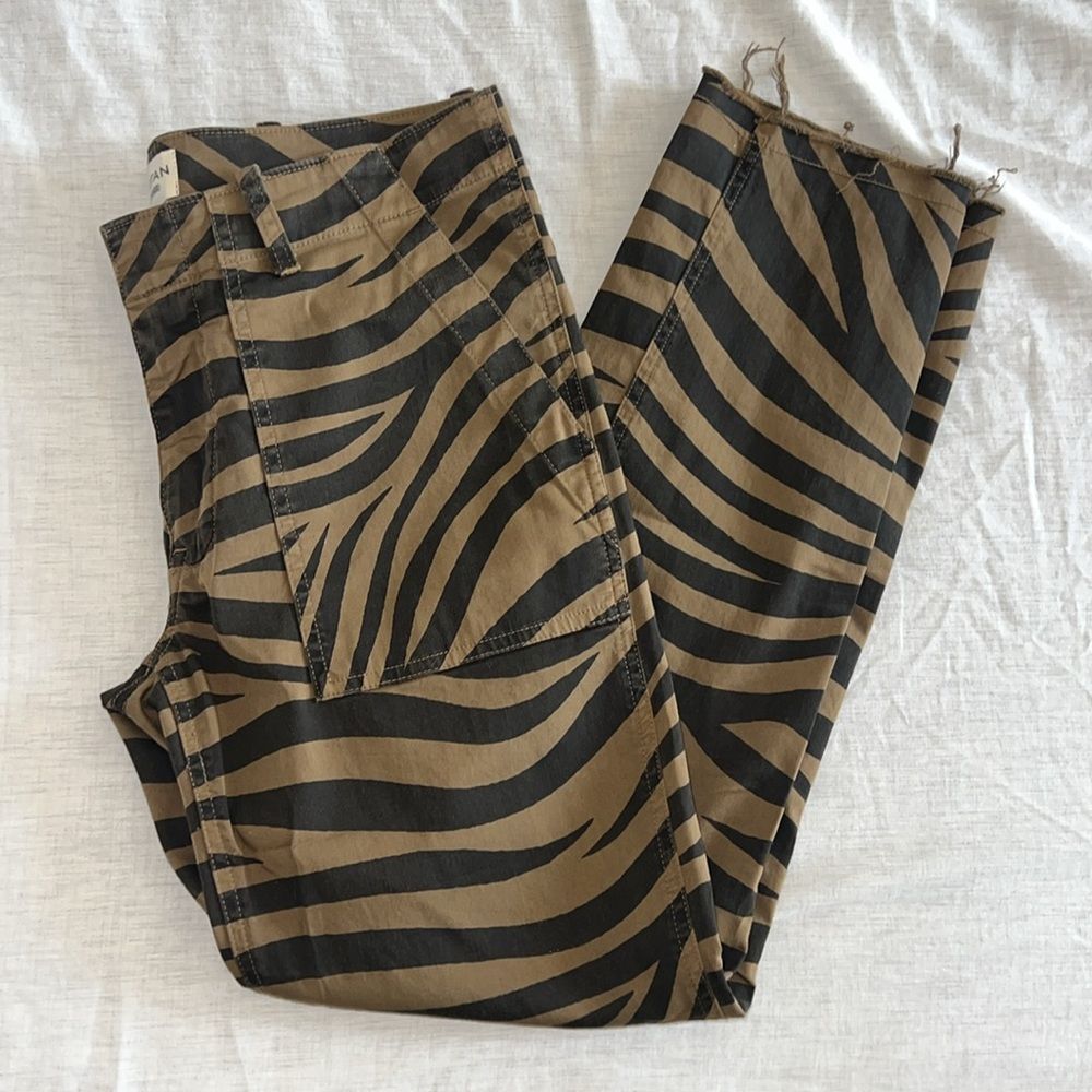 NILI LOTAN Jenna Pants Tiger Print Straight Leg  Low Rise‎ Size 2 or 27